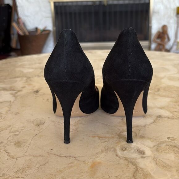 Kate Spade New York Gold “Love” Black Suede Leather Stiletto Heels Pumps - Picture 10 of 15